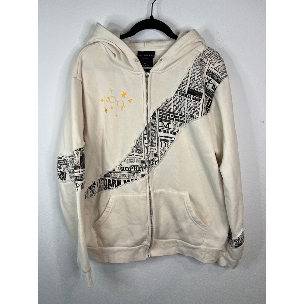 BoxLunch Harry Potter Daily Prophet Zip Hoodie Newspaper Print Cream Large